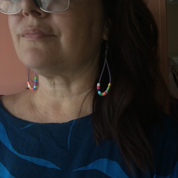 AMELIA PASTICHE DESIGN fun summer upcycled earring - Picture 3 of 3